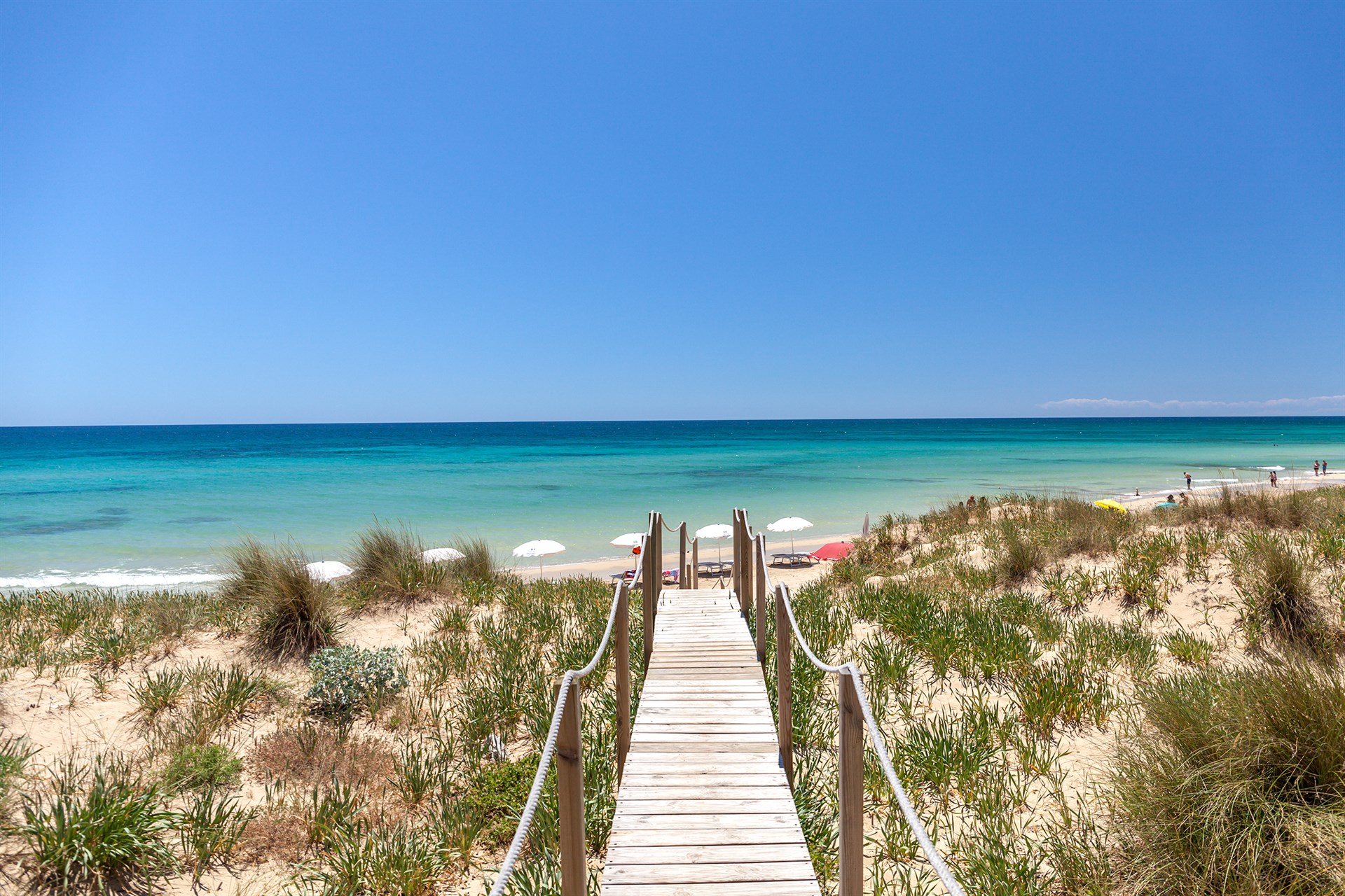 beaches-in-puglia-the-thinking-traveller